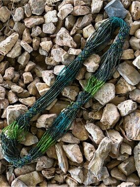 Multistrand woven seed beads necklace